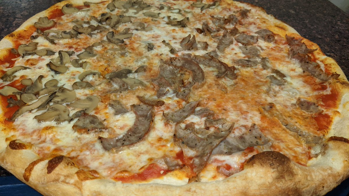 ItalianNJ908's tweet photo. 40th Anniversary! From Italy to Elizabeth, NJ. Italian Kitchen serving families Since 1981. #ItalianNJ Delivering to Newark Airport EWR, Hotels and Eliz Seaport, Port Authority https://t.co/fhL9mVfsVo https://t.co/Oz7uGvlBMG