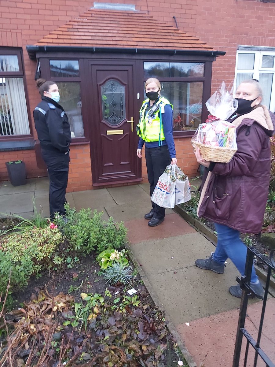 Community partnership working on Derker, <a href="/Stoneleighpark/">FOSP</a> <a href="/GMPOldham/">Oldham Police (GMP)</a> <a href="/OldhamCouncil/">Oldham Council</a> bringing tears of relief and hope with Christmas cheer, thanks to donations and funds <a href="/WeActTogether/">Action Together</a>