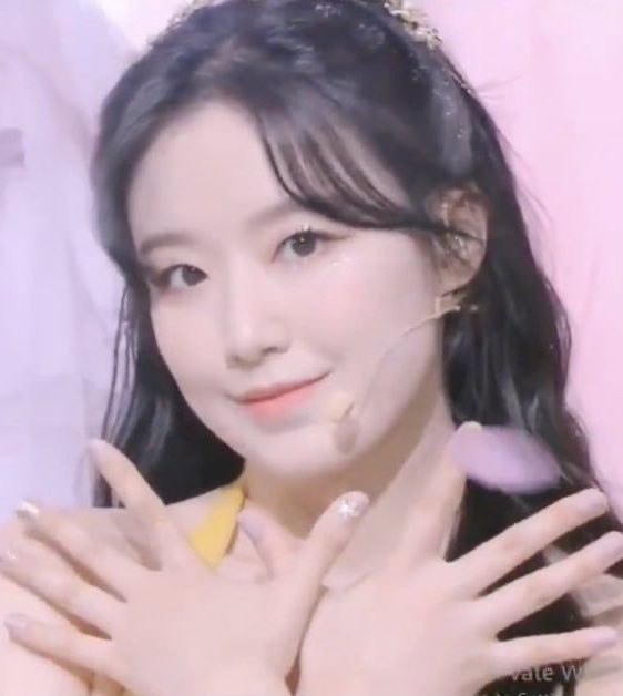 who’s the best girl?

#OurPrideShuhua #ProudOfYouSHUHUA