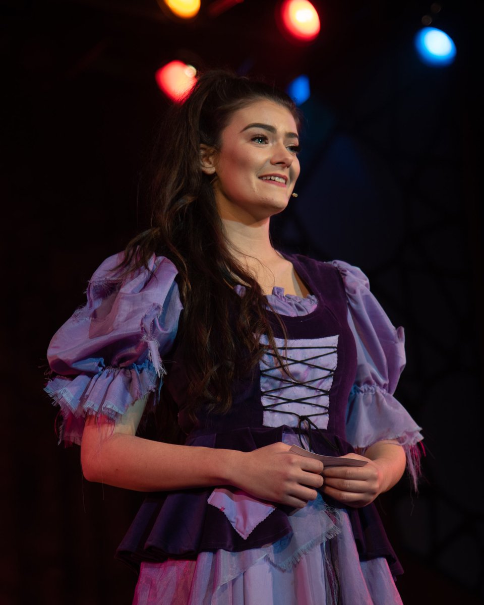 ‘No matter how your heart is grieving, if you keep on believing, the dreams that you wish will come true.’✨

‘CINDERELLA’ at the <a href="/SpaPavilion/">Spa Pavilion</a> ! - socially distanced!
Til Jan 3rd 2021 -9 shows left!

🎫 TICKETS FOR 'CINDERELLA'- bit.ly/2IhLIum 
📞BOX OFFICE: 01394 284962