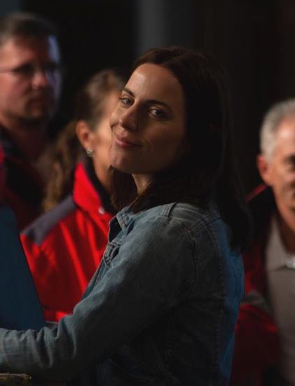 how antje traue looks in real life; a thread because i love her