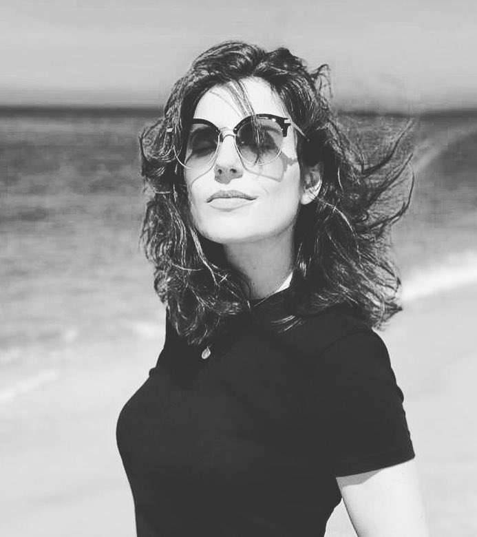 how antje traue looks in real life; a thread because i love her