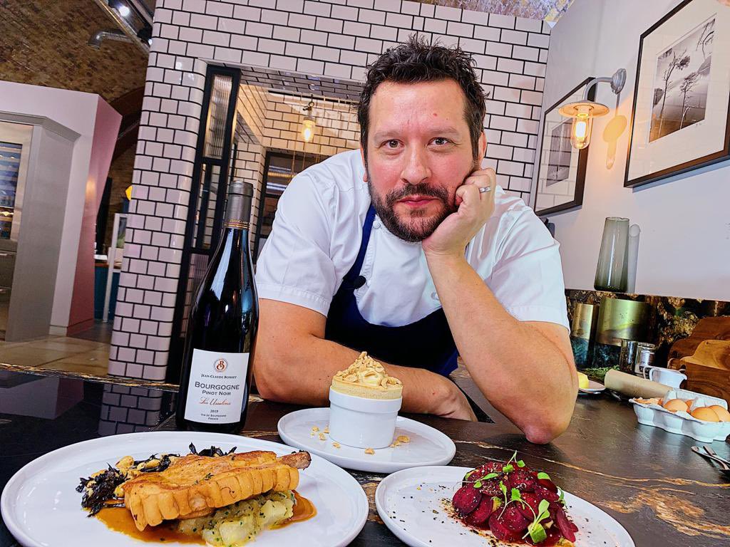 🍌🥕🍌 I’ve teamed up with <a href="/banquist/">ronei</a> to deliver a three course menu to cook at home! It is available to order from 3pm tomorrow. I will guide you through the process of creating these three dishes inspired by some of my favourite Roux at Parliament square classics.