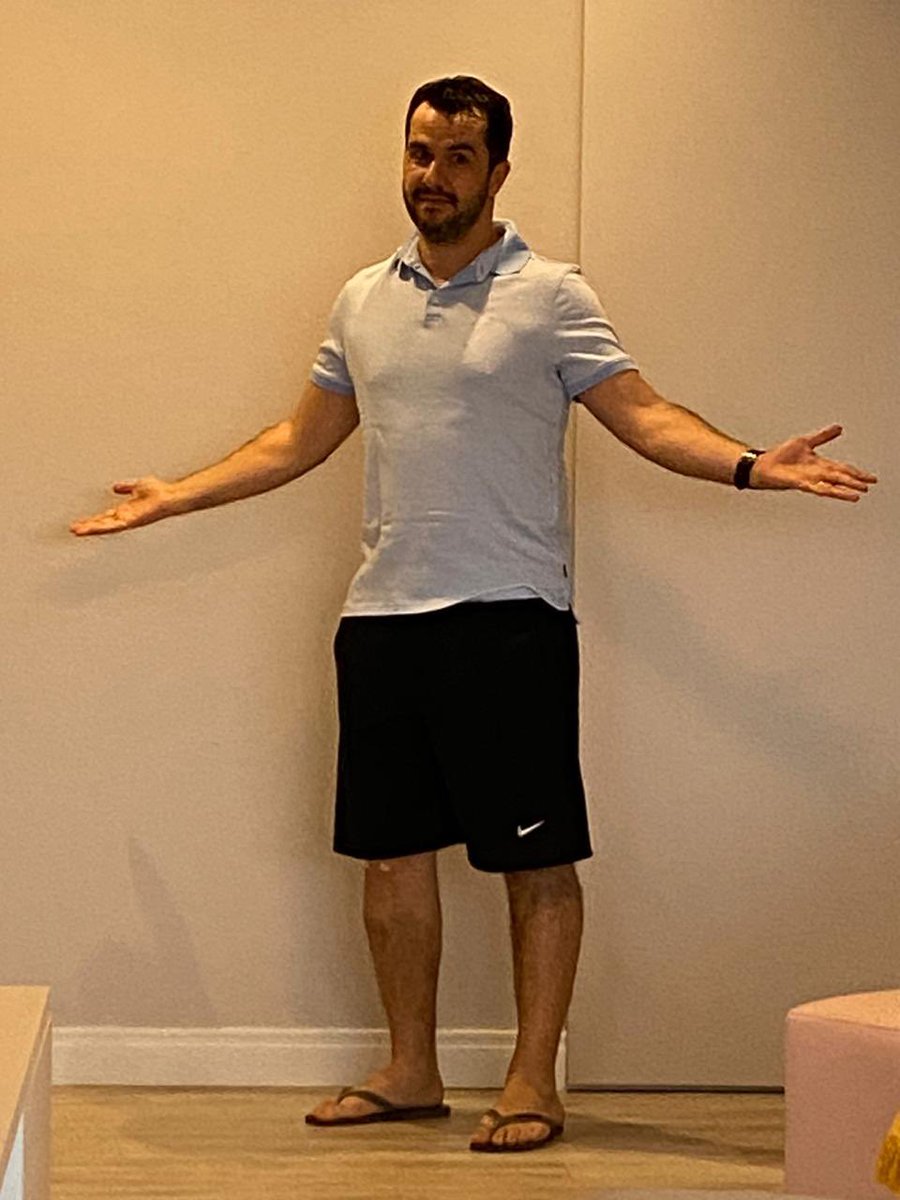 FCPita's tweet photo. Então ta então @joelbrawerman vamos de look verão para reuniões. Aqui em casa já é padrão em dias de calor. Segue meu registro para o #TheVideoCallChallenge ! Agora desafio @IjanoLuis e @LaertePinotti !!
#Iwork4Dell https://t.co/8Y6wR6taa9