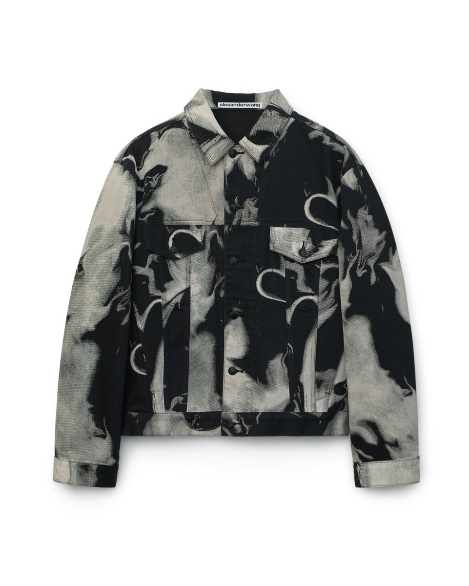 Unisex smoke print. The only label we’re putting on it is Wang. bit.ly/twalexanderwan…