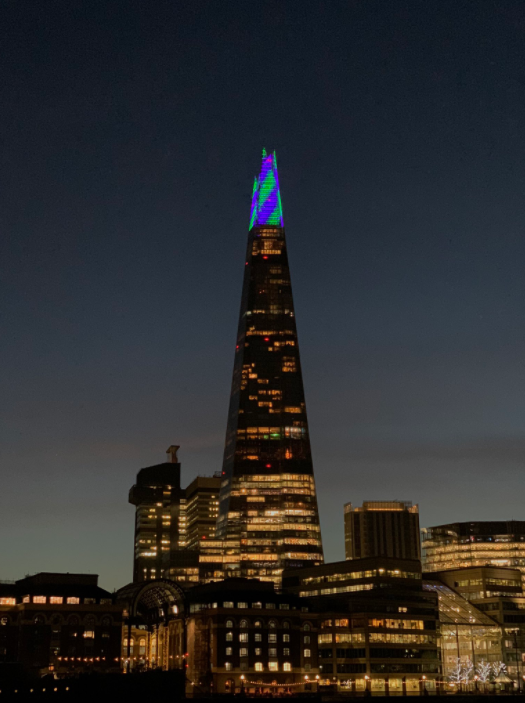 TheShardLondon's tweet photo. A few of the #ShardLights2020 photography competition entries so far. Be in with a chance of winning an overnight stay for two @shangrilahotels London by replying to this tweet with #ShardLights2020 and your image of the display. T&amp;Cs at: https://t.co/xaePYpxn5s Good luck! https://t.co/42Mc4Taosx