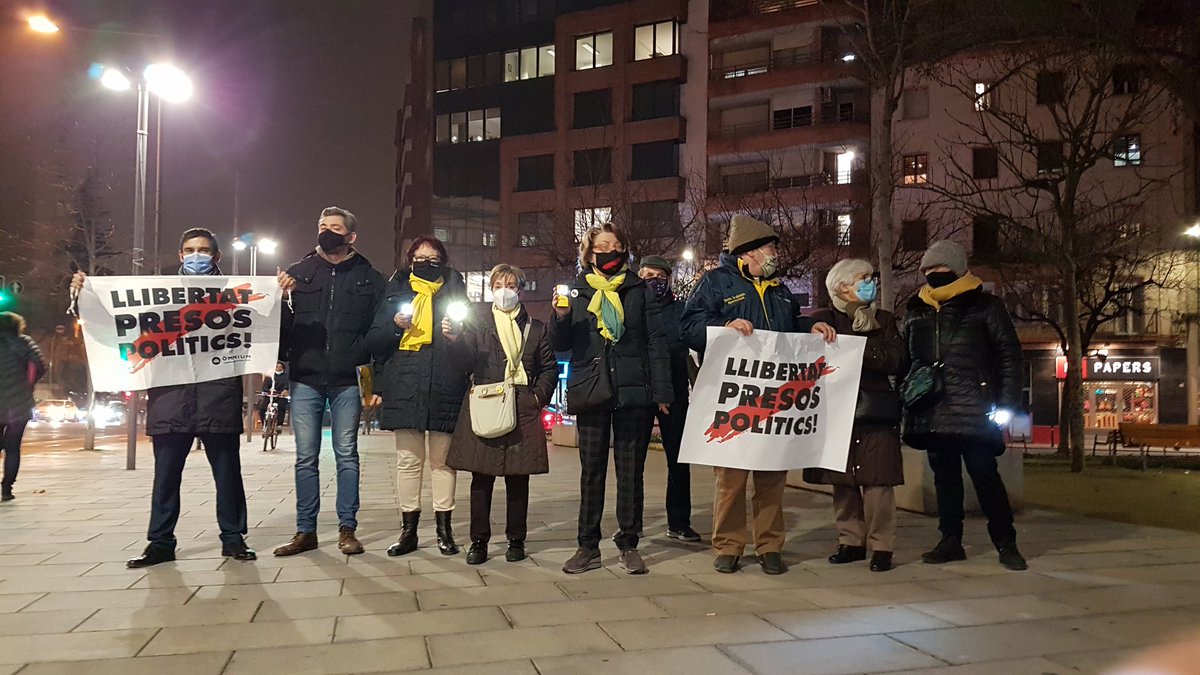 jmcurria's tweet photo. Bombolla Pau Casals #CadenaBombollesLleida https://t.co/fi2gjPD1pr