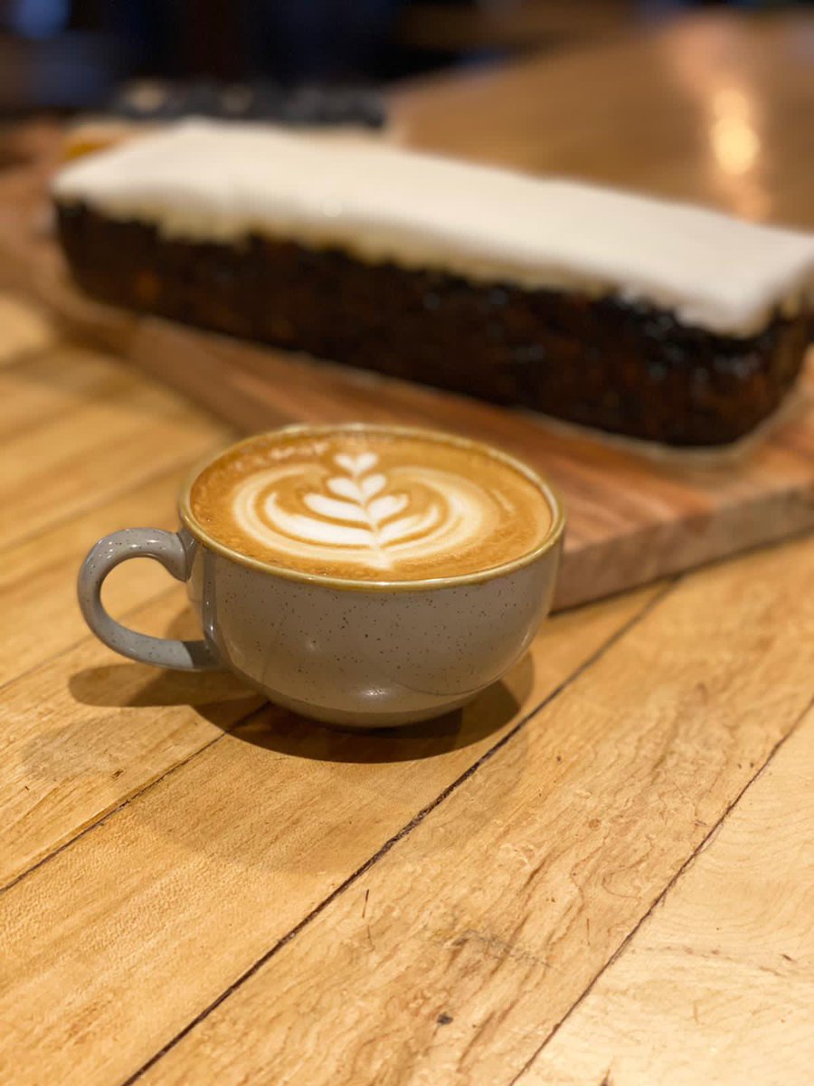 96degreescoffee's tweet image. Christmas Cake &amp;amp; Coffee ☕️

A very compatible duo! 🤩🎄 

We hope you’re all staying safe! 

•
•
•

#coffee #christmascake #christmascakes #caketime #cakesofinstagram #christmaspudding #christmasiscoming #cake #coffeetime #coffeeshop #coffeelover #cowbridge #96degreescoffee