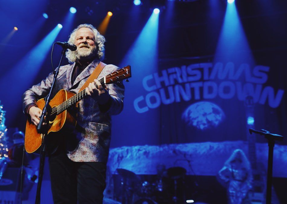 acllive's tweet photo. This time last year we were on a cosmic Christmas journey with @robertearlkeen!

📸  @AlisonNarro https://t.co/pDzkrf1o83