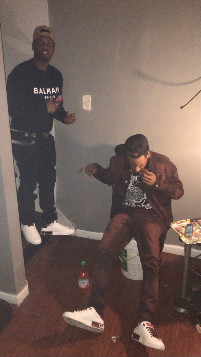 RondoFrmGMB's tweet photo. 🖤🦍 https://t.co/QDV0gSITVr