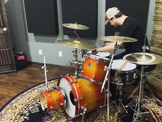 AaronTheDrummer's tweet photo. I recently had the pleasure of helping my buddy Joe Hodge get the drums set up and dialed in at his beautiful new studio in Alexandria, KY. Excited to hear the music that will be created in this space! Also converted a new fan to the wonders of @bigfatsnaredrum 😉 https://t.co/xKAd2wwBHc