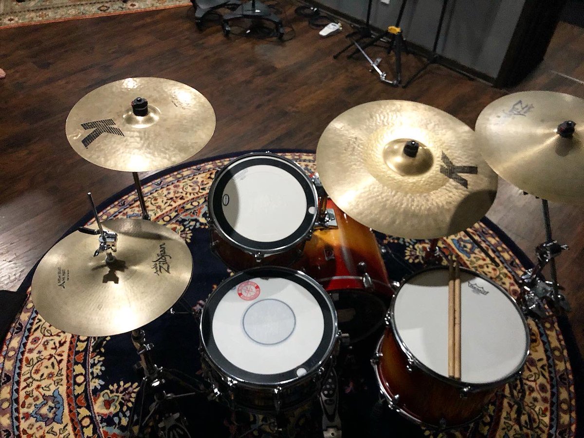AaronTheDrummer's tweet photo. I recently had the pleasure of helping my buddy Joe Hodge get the drums set up and dialed in at his beautiful new studio in Alexandria, KY. Excited to hear the music that will be created in this space! Also converted a new fan to the wonders of @bigfatsnaredrum 😉 https://t.co/xKAd2wwBHc