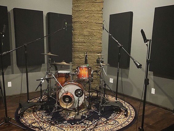 AaronTheDrummer's tweet photo. I recently had the pleasure of helping my buddy Joe Hodge get the drums set up and dialed in at his beautiful new studio in Alexandria, KY. Excited to hear the music that will be created in this space! Also converted a new fan to the wonders of @bigfatsnaredrum 😉 https://t.co/xKAd2wwBHc