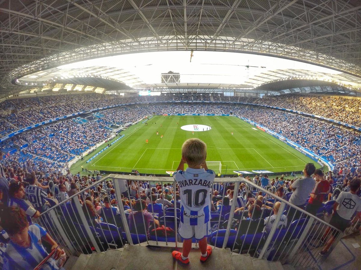 ANDERCASH's tweet photo. #RS111 @RealSociedad Goazen Erreala!!! https://t.co/NPGOYVO0mq
