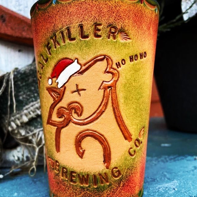 Christmas is almost here! Come by for last minute gifts &amp; bring the fam for a pint in our 🍻 garden!
Our hours this week:
Monday 12/21, 10-4
Tuesday 12/22, 10-4
Wednesday 12/23, 10-4
Thursday 12/24, 10-4
Friday 12/25, CLOSED Merry 🎅 
Saturday 12/26, CLOSED 
Sunday 12/27, CLOSED