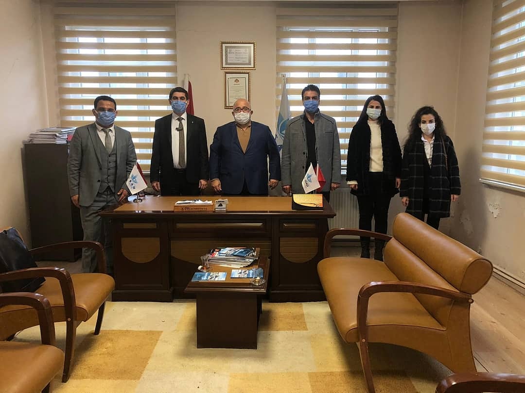 selcukludadeva's tweet photo. Büsan Sanayici ve İş Adamları Derneğini ziyaret ettik.
Misafirperverliklerinden dolayı teşekkür ederiz. #deva #devapartisi #devapartisiselcuklu #devapartisikonya #devageliyor #busan #isadamlari https://t.co/6MqHVQPsCg