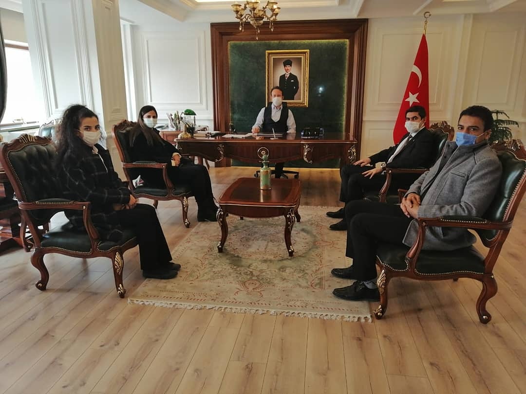 selcukludadeva's tweet photo. Selçuklu Kaymakamı Ömer Hilmi Yamlı'ya misafirperverliğinden dolayı teşekkür ederiz. #deva #devahazır #devapartisi #devapartisiselcuklu #devapartisikonya #devageliyor #kaymakam https://t.co/3TjAfN5ahw