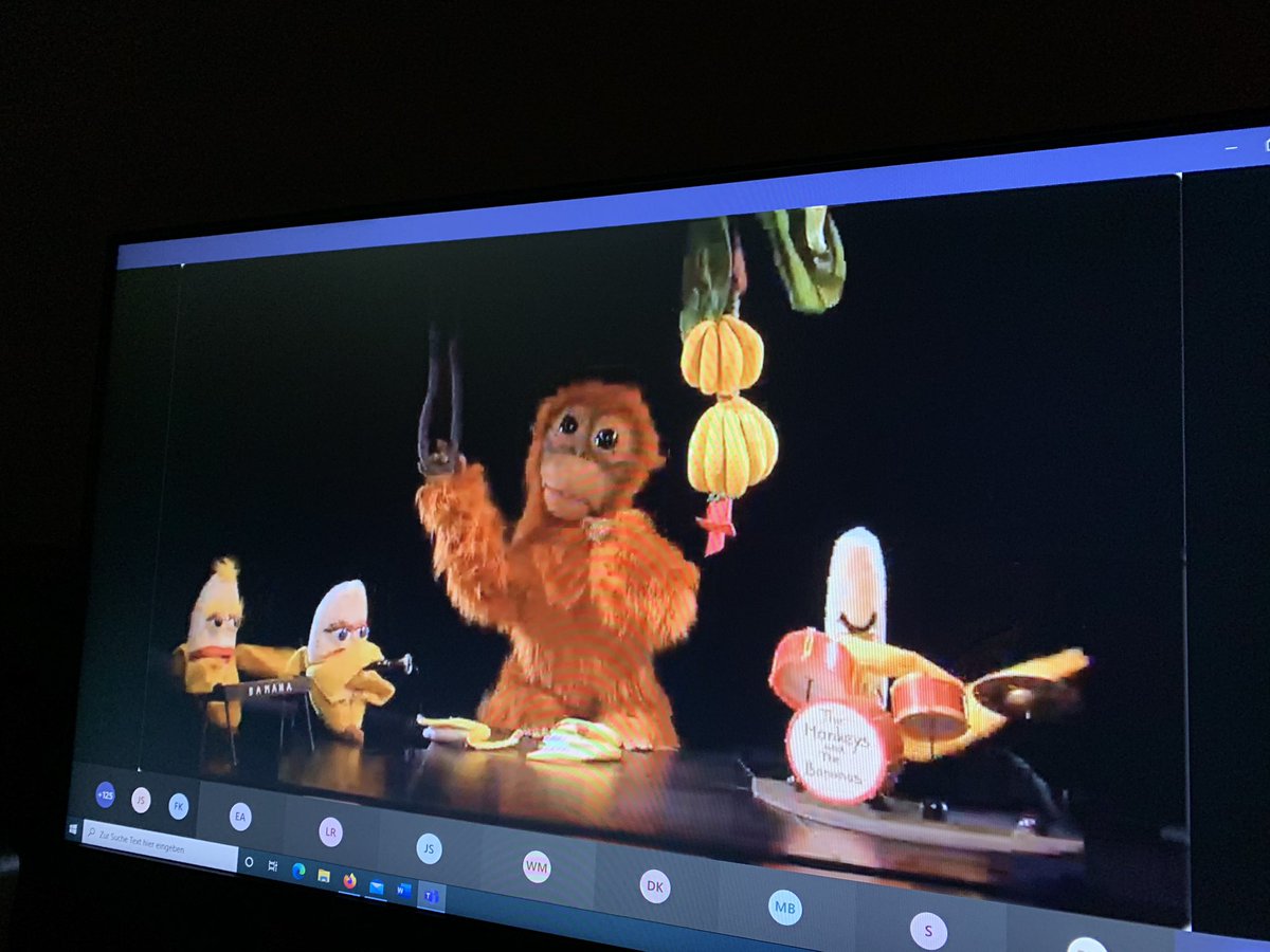 Virtuelle Weihnachtsfeier <a href="/AZ_Augsburg/">AugsburgerAllgemeine</a>. Da können die Kids auch mitmachen 😍 #augsburg #puppenkiste #teamaux