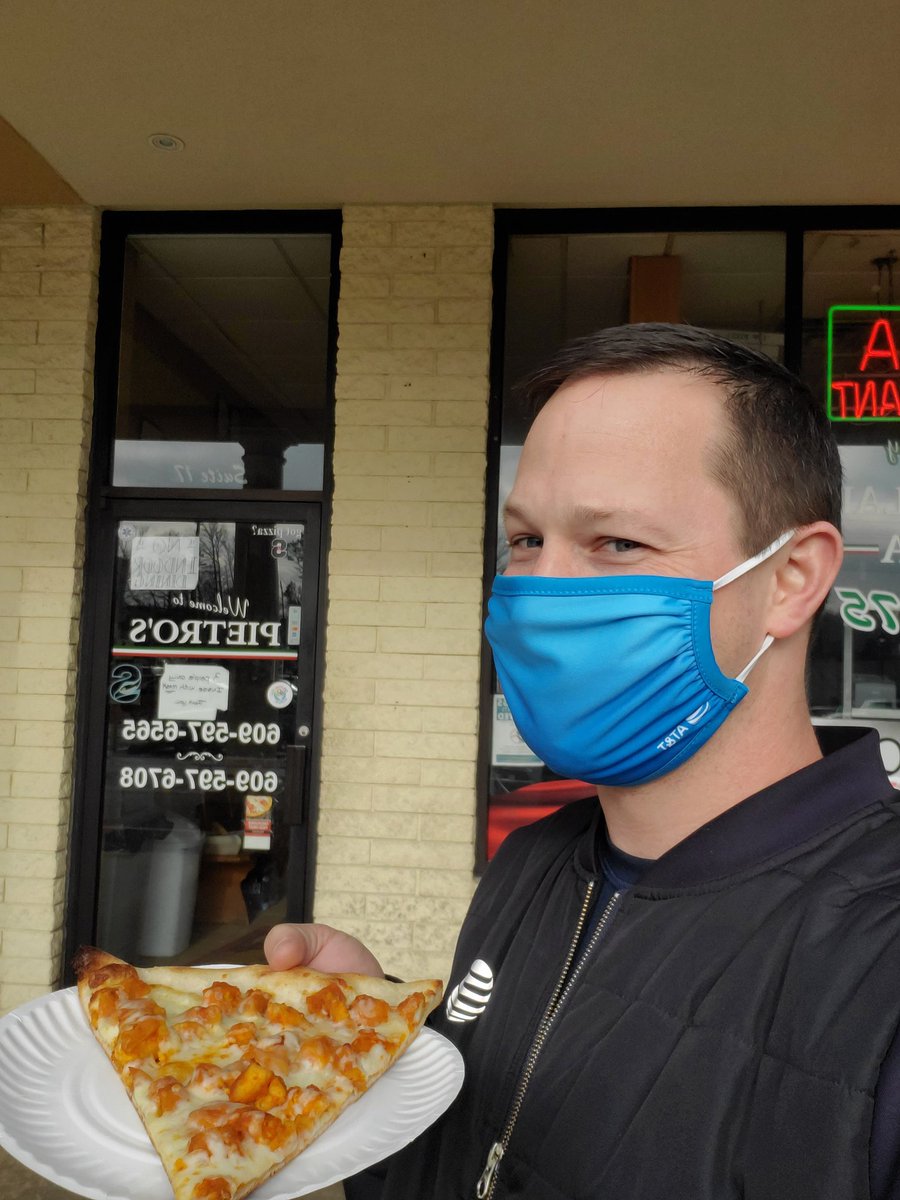 Tyler_L_Rapp's tweet photo. When your Signature business insists you try his Buffalo pizza 🍕
#flyerdrop #att on his counter
#pietrospizza #lifeatatt #signature
Y'all need to try this https://t.co/KfHbUuxbPg
