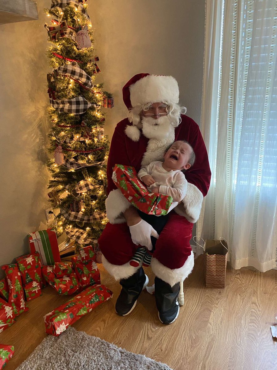 cowboyvoice's tweet photo. 2 of our Granddaughters visiting Santa reminded me of the time the big guy scared 2 Larry’s. I see you Baker but I don’t blame Fletcher for this reaction. #HeIsScary 
Merry Christmas everyone! https://t.co/jnwpHzZSZB