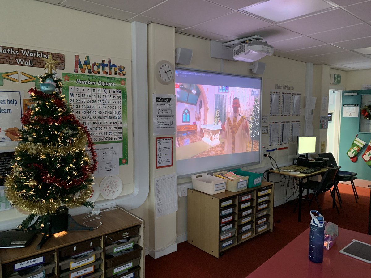 StAugustine_PS's tweet photo. P6/7 enjoyed our end of Term virtual mass this afternoon with @FrKane. We hope you heard our responses when you asked for our interaction๐. #faithvalues https://t.co/ukFO3O74WS