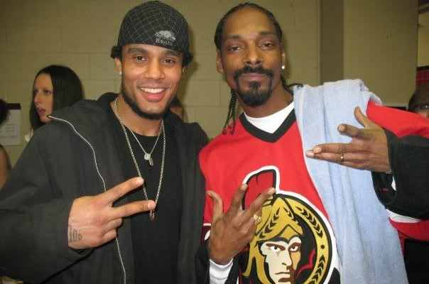 LalimesMartian's tweet photo. The Razor and Snoop
#SensThrowbackThursday https://t.co/xnTmqSnJDH