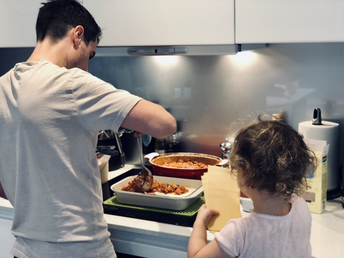 EdwardGrice's tweet photo. Life in lockdown ain’t so bad - @Nigella_Lawson ‘Lasagne of Love’ #moreplease #worththewashingup https://t.co/mYk0FsC6Qy