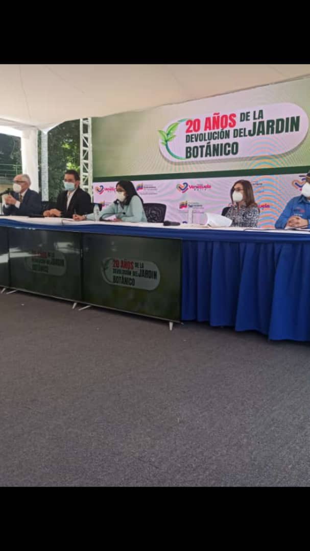 danieldiazn8's tweet photo. 20 años de miseria, es lo único que han dejado en todo lo que tocan. 

No engañan a nadie! Los ucvistas hemos sido testigos de la decadencia del jardín botánico, así como toda Venezuela ha visto la destrucción de nuestro país. https://t.co/HfpN3bg61H