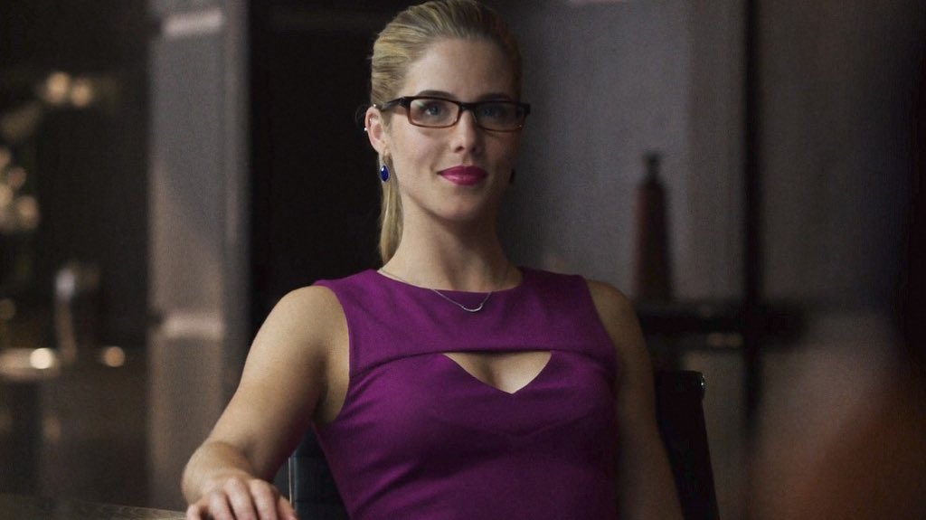 felicity smoak as the colors of the rainbow  ; a thread