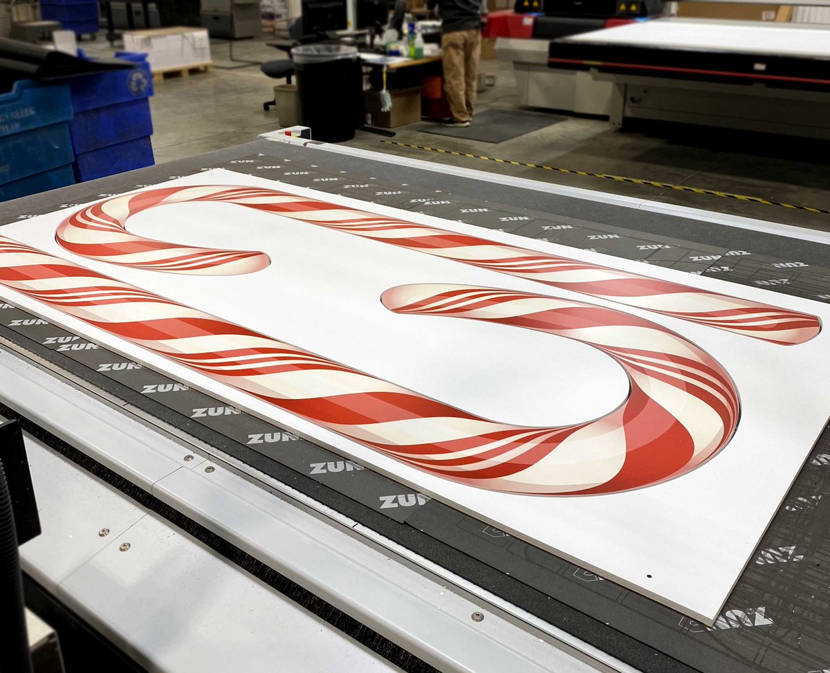 HopkinsPrinting's tweet image. Have a special holiday print idea? Your imagination is the only limit in printing, let us help you with your big ideas! 🎁 #HopkinsPrinting #PrintProjects #HolidayPrints