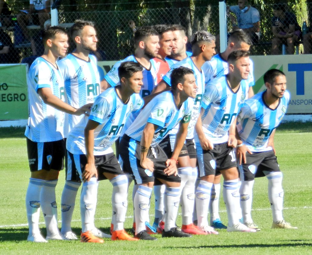 leonqn's tweet photo. Imagenes de @ClubCipolletti 0-1 @Soldemayoficial por la Fecha 4, Reválida Zona Sur del @Consejo_Federal.
Mas fotos en: https://t.co/vdxxqQVLod https://t.co/VMBiuVXgVN