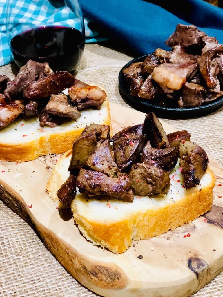 RottiKottu's tweet photo. Chicken liver and fresh bread!
#chickenlover #chickenliver #freshbread #foodphotography #chickens #chickenlove #chickenrecipes #foodblogger #chickenlife #instafood #backyardchickens #foodiesofinstagram #chickenwings #ramonascuisin https://t.co/c8BntrvgH3