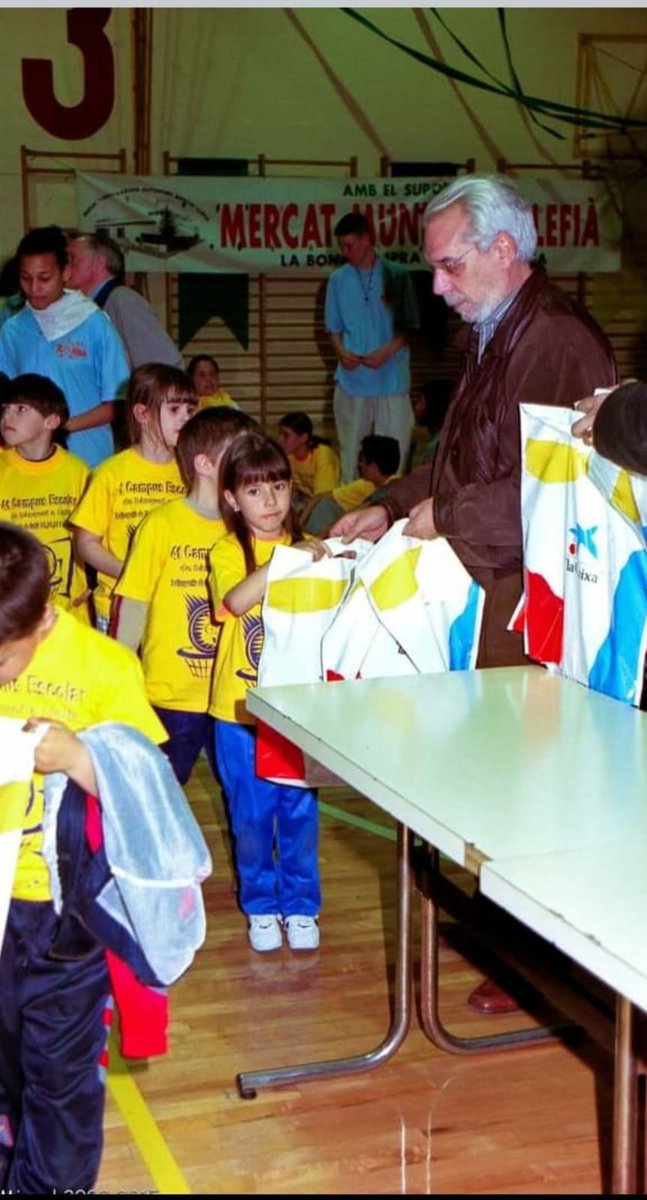 Lamentos la muerte del ex vicepresidente de nuestra entidad Jaume Riera. Un fuerte abrazo a amigos y familiares y a todos los que hemos tenido la oportunidad de compartir grandes momentos de baloncesto con él. DEP amic! #sombasquetsomllefia
