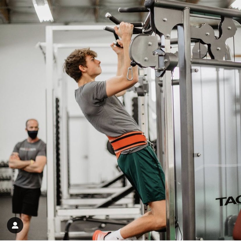 The Chin-Up targets the latissimus dorsi, trapezius, posterior deltoids, elbow flexors, like the biceps brachii and brachialis, and muscles of the forearm, like the brachioradialis.

Need to develop the upper body? Get better at Chin-Ups.