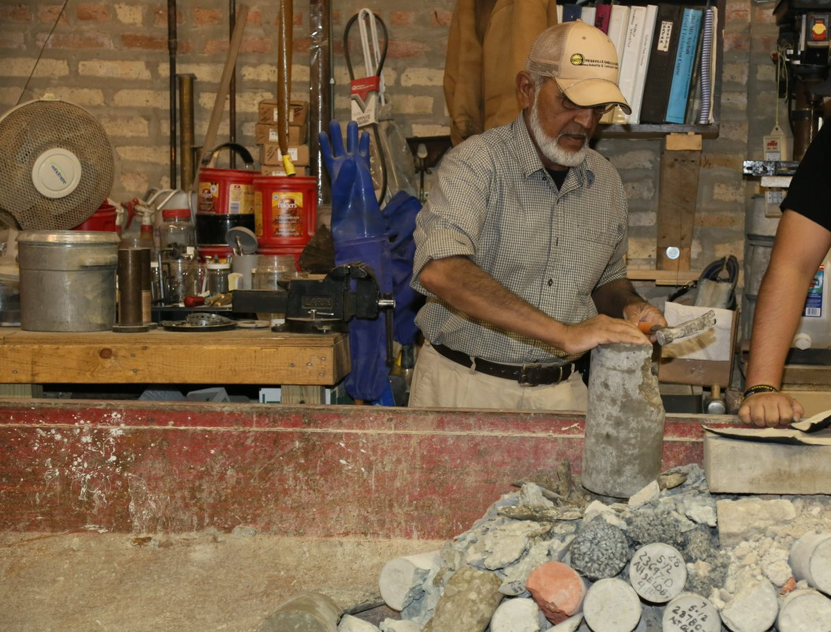 Princeton_Tech's tweet photo. We're always staying busy at Princeton! Check out one of our employees testing concrete density at our material testing lab!
#princeton #princetonprojects #materialtesting #concrete #construction #constructionmanagement #projects #business #build #community #chicago https://t.co/8JBAIUZedN