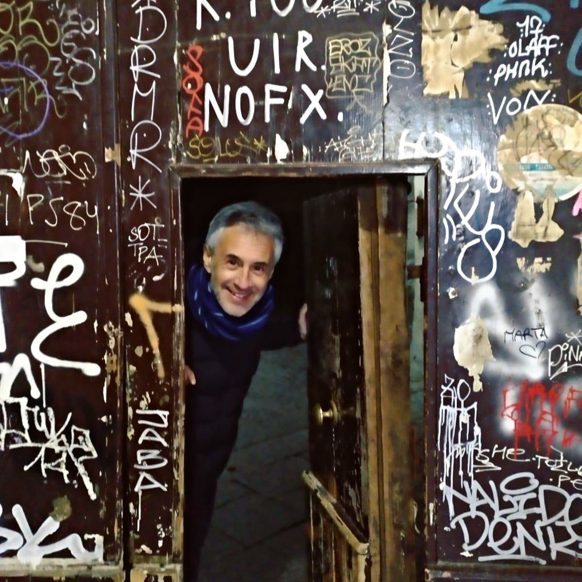 Cuando una puerta se cierra, otra se abre. 

#VolvemosDalma #2021 #Queledenal2020 #CuentaAtrás #CuídateCuídanos