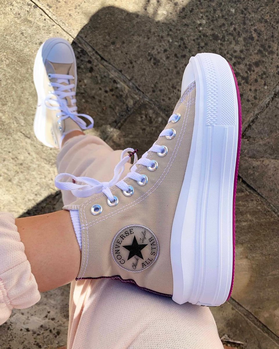 SneakCorner's tweet photo. Chuck Taylor https://t.co/3kRIwfsM2O