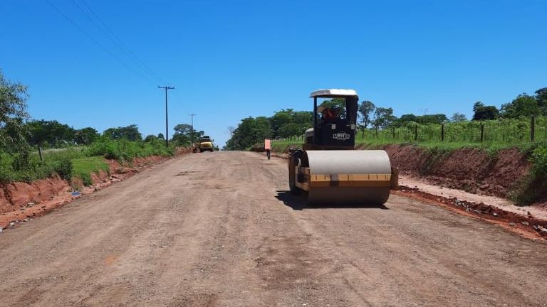 mopcparaguay's tweet photo. 🛣️ La obra de pavimentación asfáltica del tramo San Francisco - Calle 6000 - Bertoni - PY22 en #SanPedro, alcanzó una ejecución del 82%, previéndose su culminación para fines de enero de 2021.

#ObrasParaLaGente 🇵🇾 https://t.co/eUTqGNmdcn