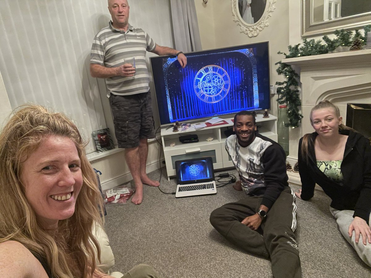 katie bunting-brown tweet media