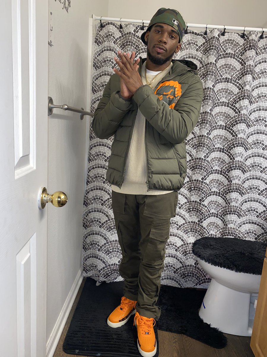 1nonlykev_'s tweet photo. 🧟‍♂️🔥 https://t.co/N0YB2tqlL7