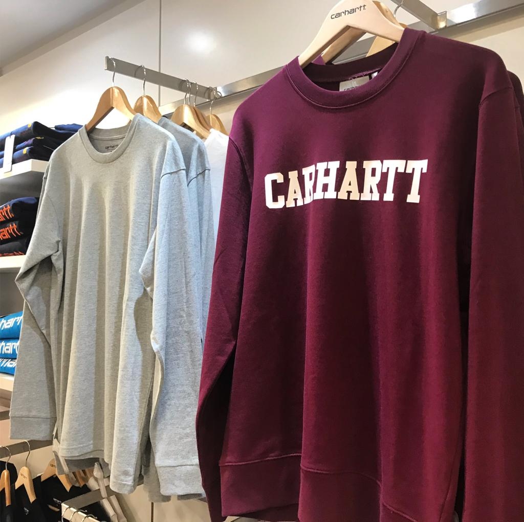 #Carhartt round neck jumpers are so comfortable and warm with a cotton/polyester mix. Great for cold winter days.

We are open everyday until Christmas.

#ManixMenswear #Mensfashion