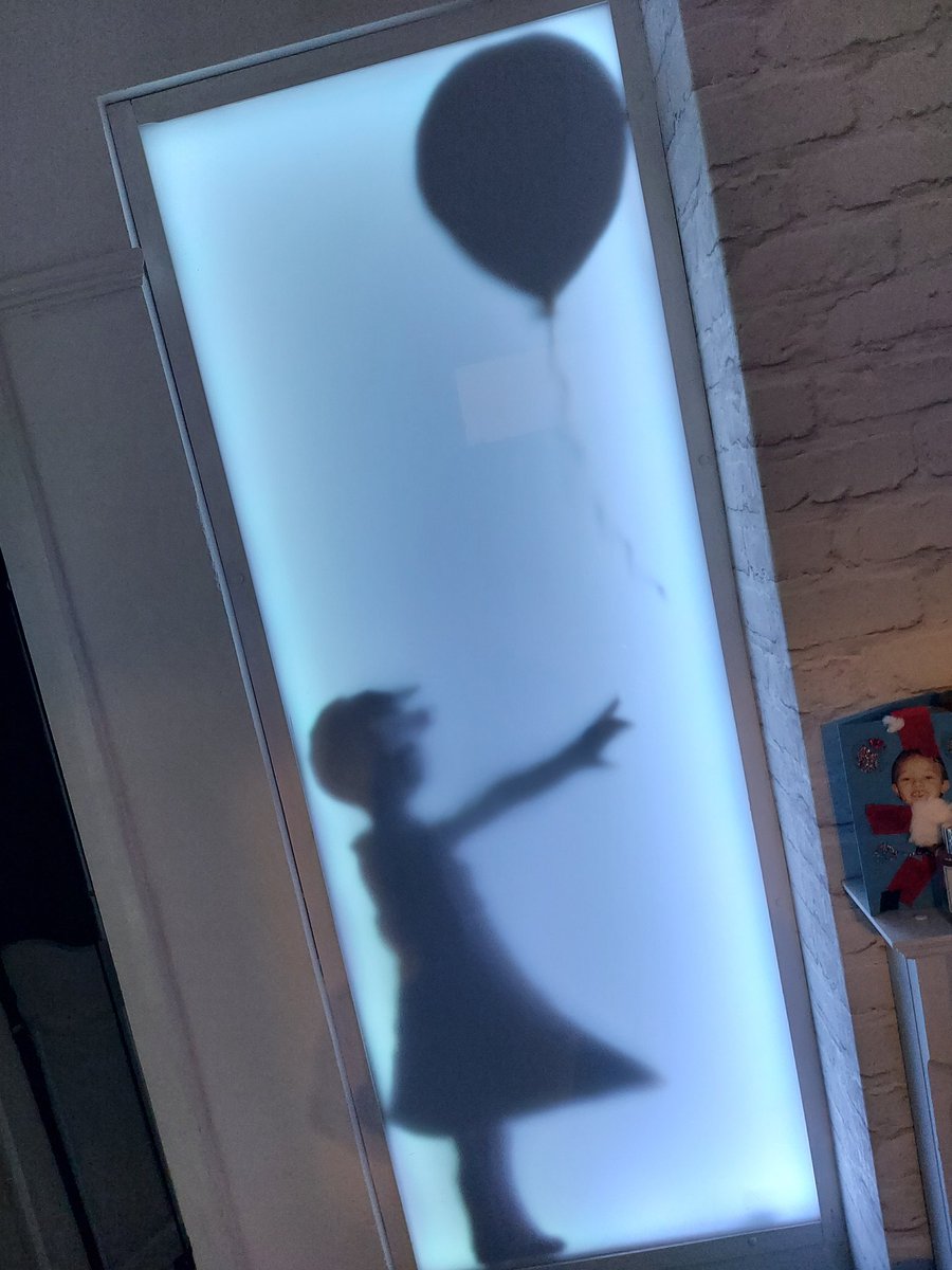 teeshabelle_'s tweet photo. Recently, my mum suffered a brain hemorrhage. It would mean a lot to have banksys consent to be able to put the string back in the girls hand to represent my mum not willing to let go and give up her fight and to also copyright it and rename it macy after my sister who drew it. https://t.co/d0b3iRcRO9