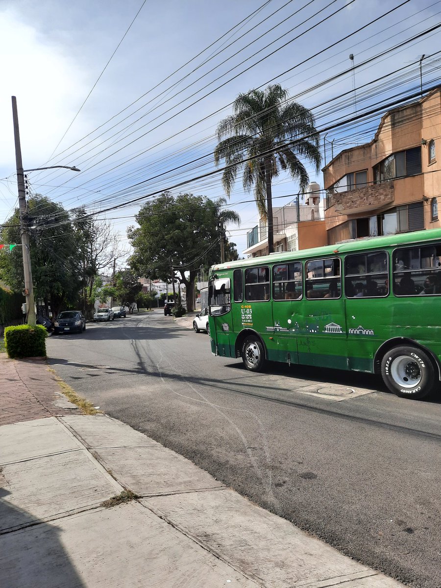XORRO9's tweet photo. RUTA 371 C 108 U 03 FUERA de ruta CD DEL SOL QUETZALCOATL hoy 2:41 pm @IMEPLAN
@policiavial @ReportaBus @MonrazDiego   @ElTocinoDelDia @TransporteJal
@ContactoJal
@PulpoCamionero
@Trafico_ZMG
 @SubeTGDL
#MiMovilidad
@PROCIUDAD1
@VacunosGDL
@OCMTP_JAL
@SITEURJAL
@S_camion https://t.co/7y1HeCQOug