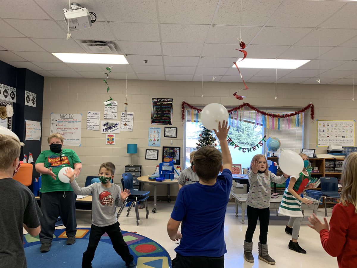 MsNiles2's tweet photo. Party fun!! #freemanfalcons https://t.co/vSfDs3274a