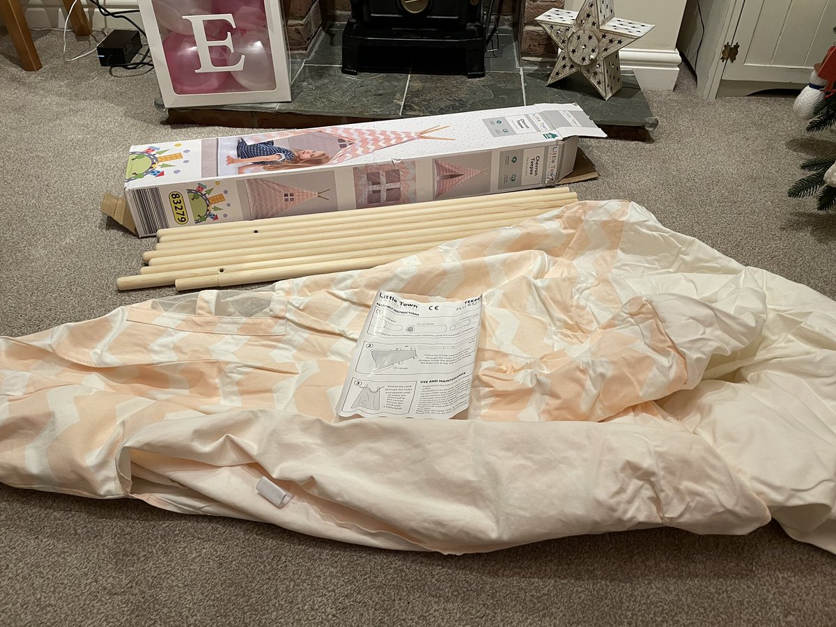 SpiderDan1987's tweet photo. @AldiUK absolutely fuming! Just putting the house together for my daughter’s first birthday only to find that our teepee is missing 5 parts and can’t be erected! So that’s that plan ruined. Website also says no longer supplied by you! 😡 https://t.co/clJbpi7aXF