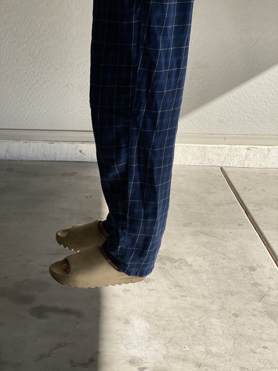 Niggas deadass woke up floating