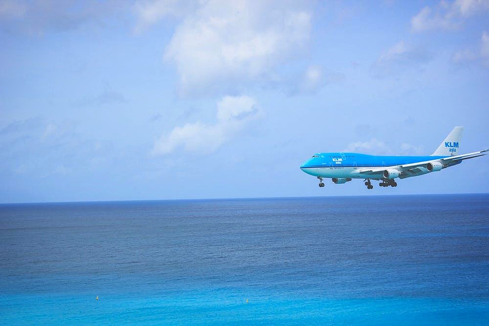 VisualStandard3's tweet photo. “When everything seems to be going against you, remember that the airplane takes off against the wind, not with it.”

– Henry Ford

#VS #Travel #FindYourself #Adventure #Wanderlust #Explore #TheVisualStandard #wanderlust #visualstandard #blog #visualstandardtraveler https://t.co/hDQ9WxD5hI