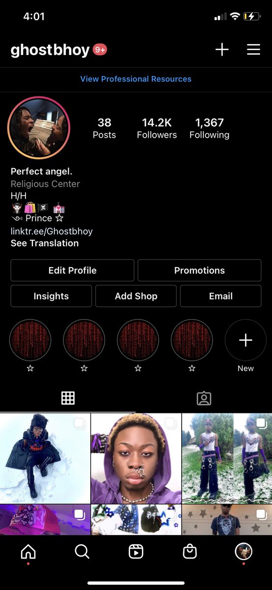 Me promoting myself under my tweet again lol follow me