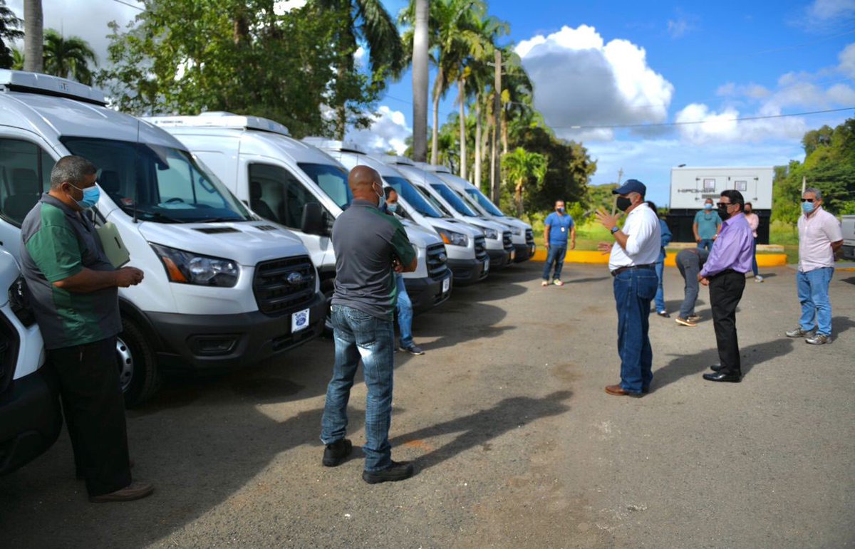 #AgriculturaRenace| Con el propósito de suplir alimentos frescos a los comedores escolares e instituciones, se hizo entrega de  seis vehículos refrigerados destinados para los Centros de Mercadeo del Programa Mercados Institucionales.