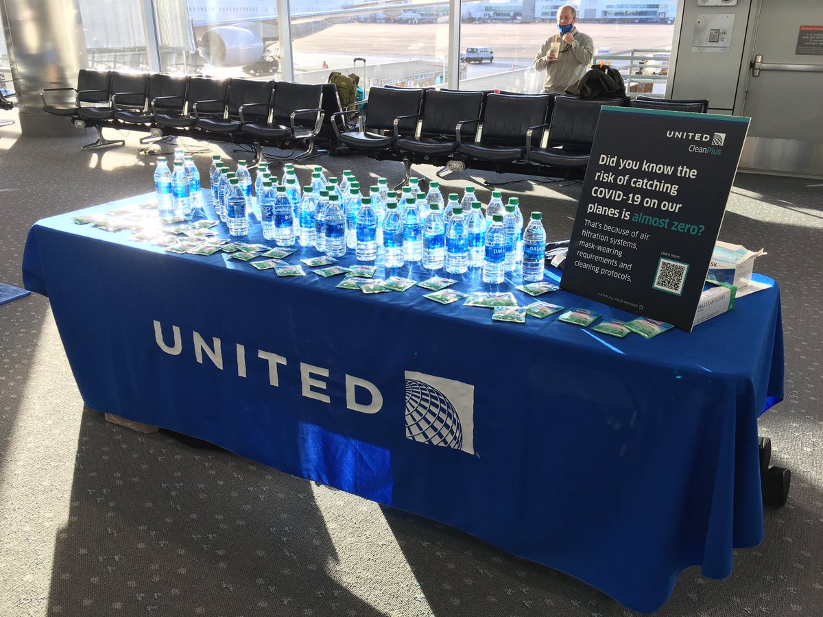 KDatUnited's tweet photo. Had so much fun thanking our customers for flying United and sharing about our #CleanPlus Program today! The mobile cart addition was a huge success catching customers who were hustling to their next flight!  @weareunited @MattatUnited https://t.co/KkUj4q6WOh